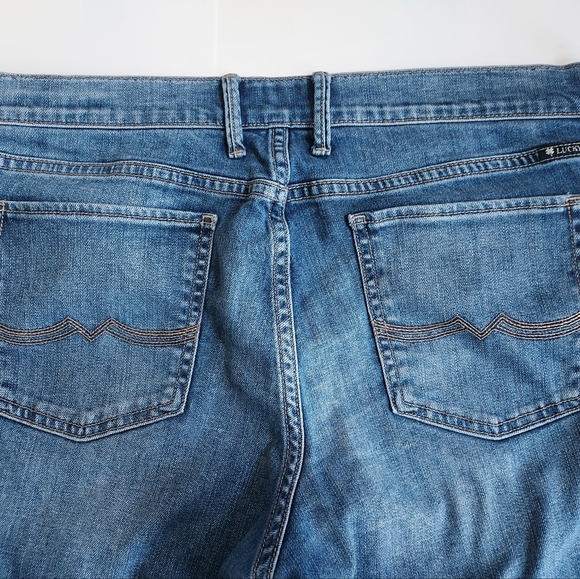 Ladies Lucky Brand Sweet N'Crop Medium Wash Denim Stretch Capris 36" Waist - Picture 4 of 9